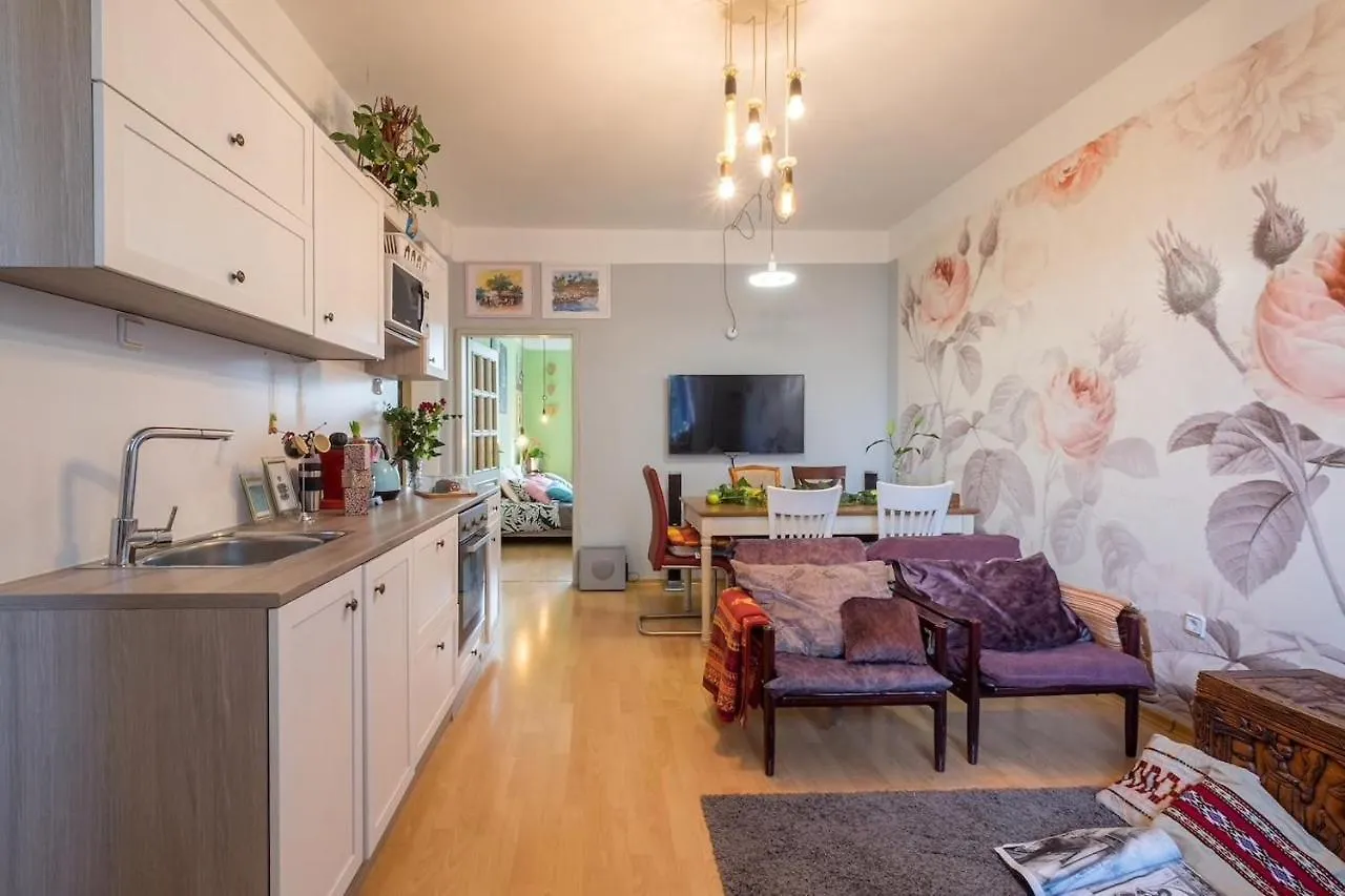 Art! Central & Artistic Apartment! Sofia Bulgaria